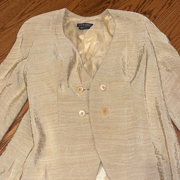 Giorgio Armani Woman’s Tan Jacket - Picture 2 of 6